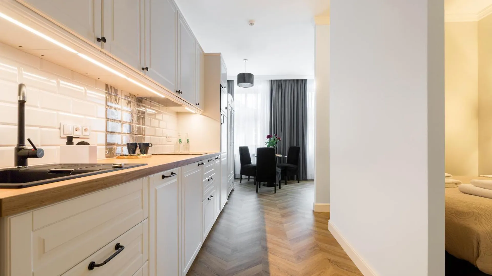 Friendhouse Apartments Starovislna Cracovia