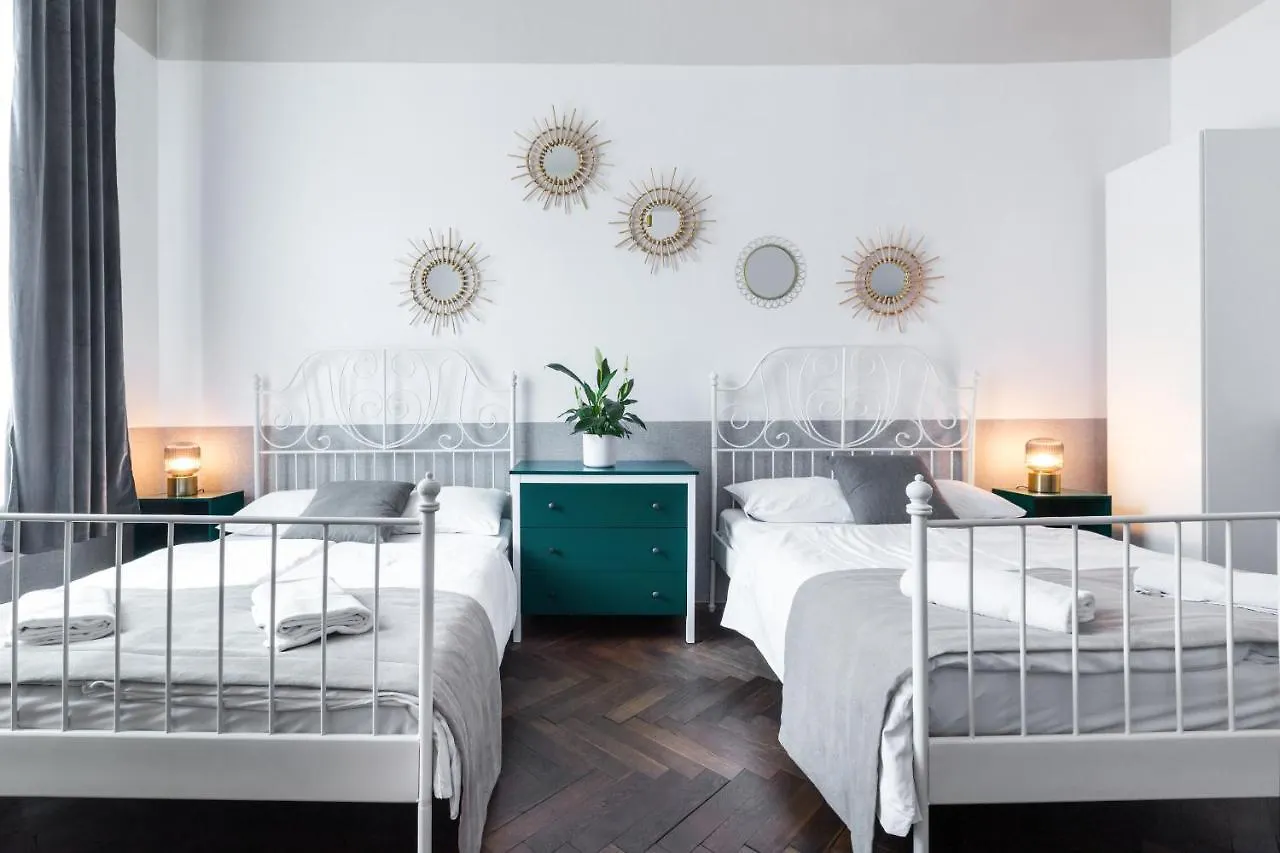 Friendhouse Apartments Starovislna Krakow 0*,  Poland