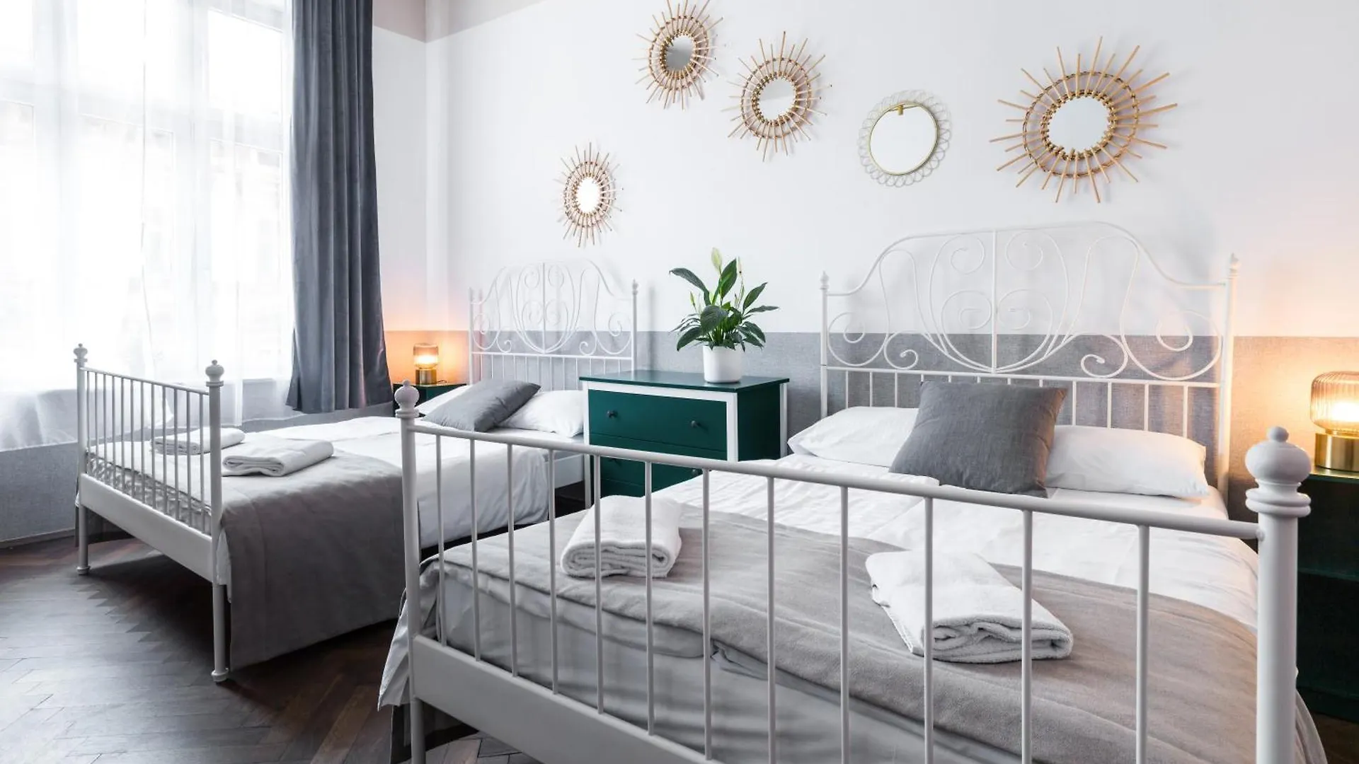 Friendhouse Apartments Starovislna Krakow