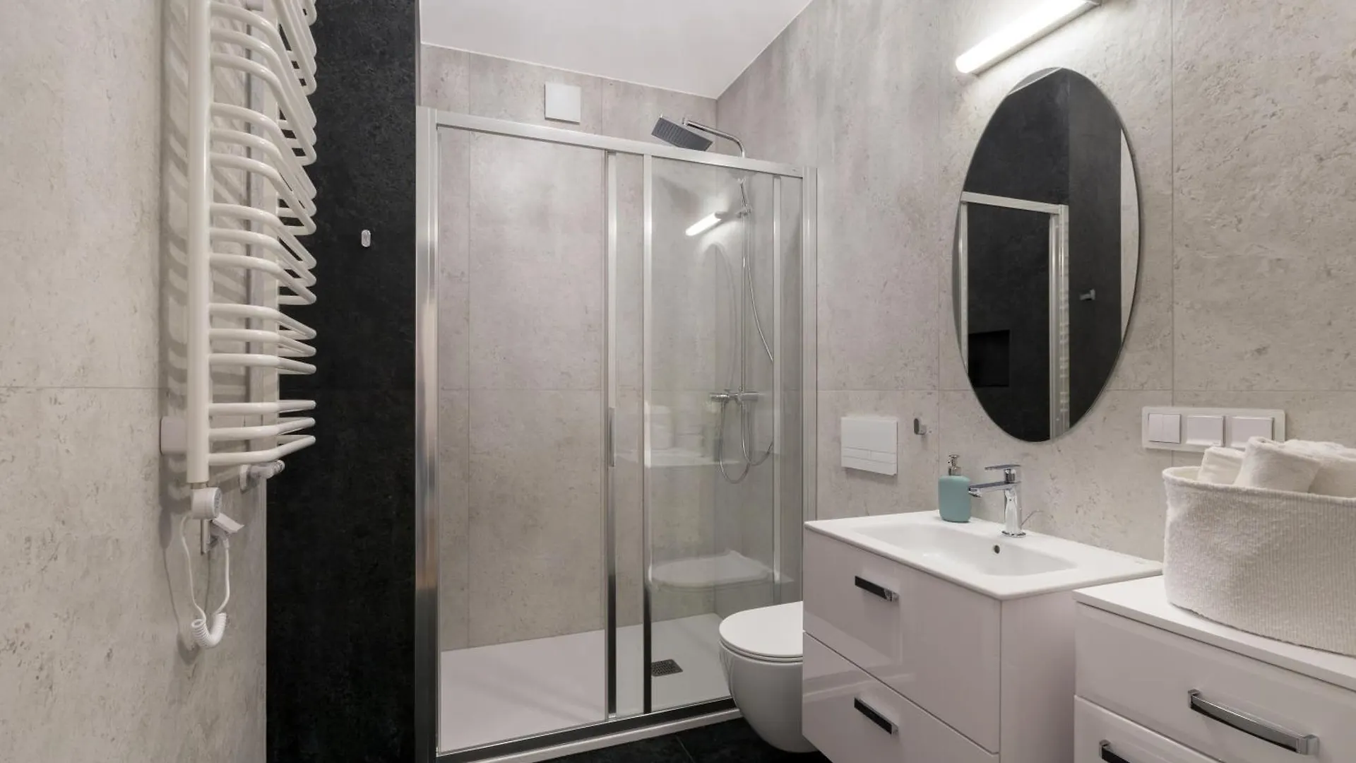 Friendhouse Apartments Starovislna Krakov